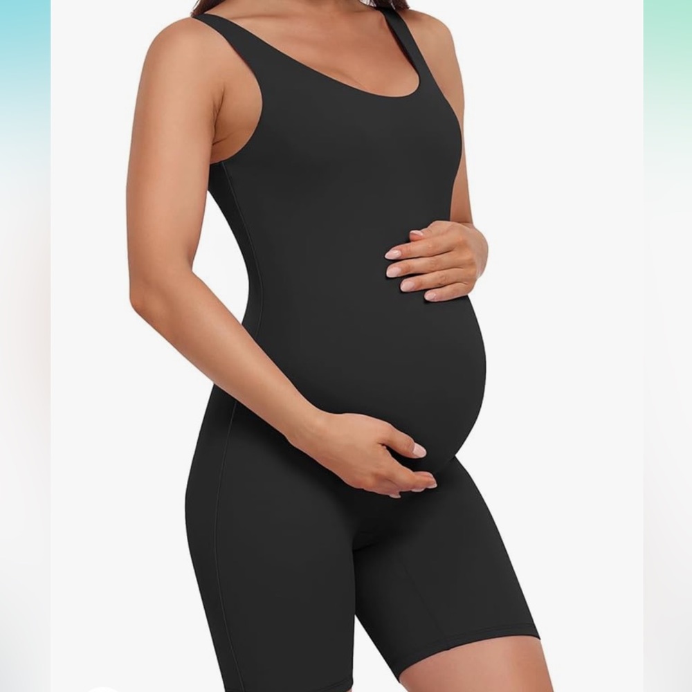 NWOT Maternity Workout Jumpsuit🖤
